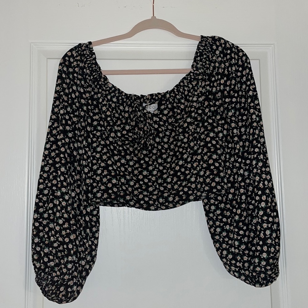 ACOA Black floral Crop top